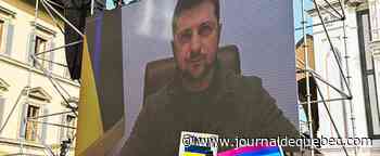 Des milliers de personnes à Florence pour écouter Zelensky et protester contre la guerre