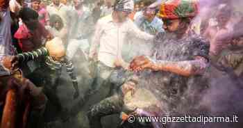 HOLI Una pioggia di colori. Reportage di Odetta Carpi - Gazzetta di Parma