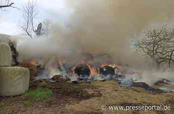 FW-KLE: Heuballen gehen in Flammen auf