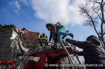 Russian strikes hit western Ukraine as offensive widens - Creston Valley Advance