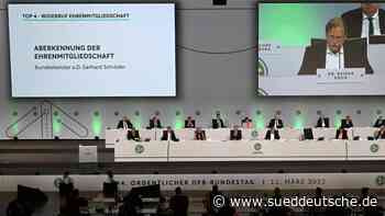 Fußball - Bonn - DFB entzieht Altkanzler Schröder die Ehrenmitgliedschaft - Sport - Süddeutsche Zeitung - SZ.de