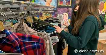 Beaconsfield High School students thrift for war-torn Ukraine - Global News