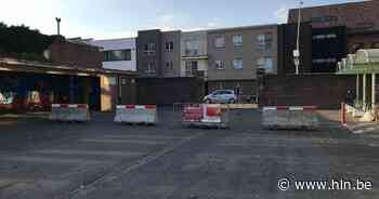 Parking Muziekacademie heringericht met wachtruimte voor leerlingen | Aartselaar | hln.be - HLN.be