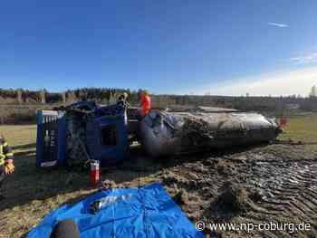 Fahrer schwer verletzt - Güllelaster kippt um - Neue Presse Coburg