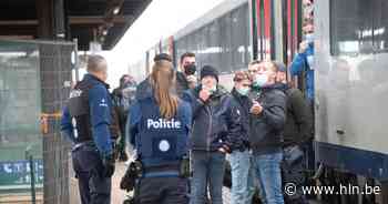 Trein staat drie kwartier stil in Oudenaarde, omdat betogers mondmasker weigeren: "Veiligheidsdiensten komen tussen waar passagiers hardleers zijn” - HLN.be