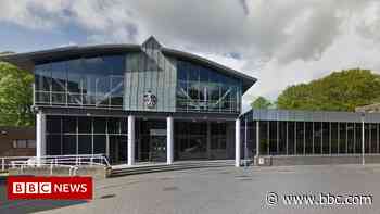 Durham University's biggest donor pulls support over Covid rules - BBC.com