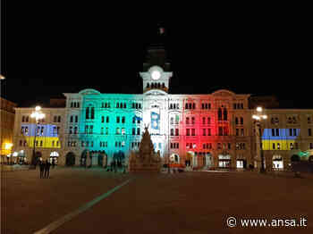 Ucraina: Comune Trieste luci con tricolore e gialloazzurro - Agenzia ANSA