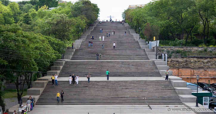 Guerra Russia-Ucraina, la gaffe “storica” del Tg1: “Sulla scalinata Potëmkin Odessa si ribellò ai bolscevichi”. Ma la rivoluzione era contro lo zar