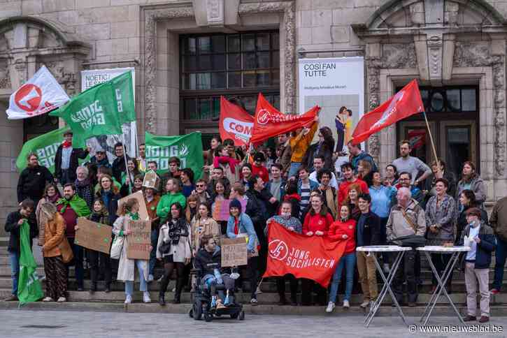 Linkse jongerenbewegingen betogen samen tegen woonbeleid: “Huizen dienen om in te wonen, niet om in te beleggen”