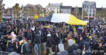 Supporters Lokeren-Temse vieren 'Back to the future' - HLN.be