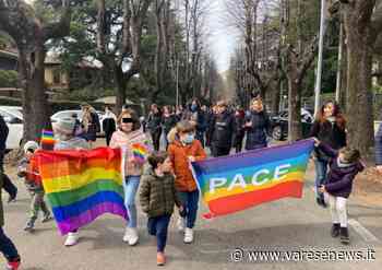 I colori e le voci dei bambini di Gallarate chiedono la pace per l'Ucraina - varesenews.it