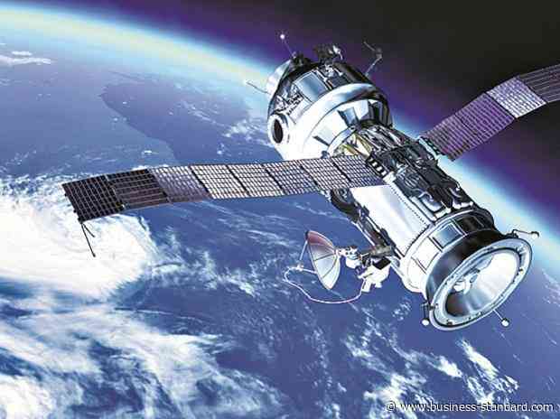 Aerospace startup unveils rover to carry astronauts to Moon, Mars - Business Standard