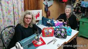 Reinventarsi a 55 anni: ora due amiche fanno borse - Il Tirreno