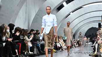 Warum das Korsett zurückkommt: Mehr Rückgrat, bitte! - DER SPIEGEL