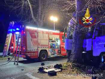 Vigonza: camion fuori strada, conducente ferito - La Piazza