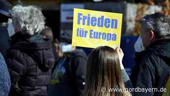 Mahnwachen in Erlangen: „Es ist so wichtig, dass wir die Stimme erheben gegen Putins Krieg - Nordbayern.de