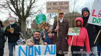 À Arras, une centaine de personnes réunies pour mettre le climat au cœur du débat - La Voix du Nord