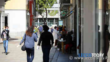 Tavolini in centro Lecco, commercianti pronti a battagliare: “Ridurre è sbagliato” - LeccoToday