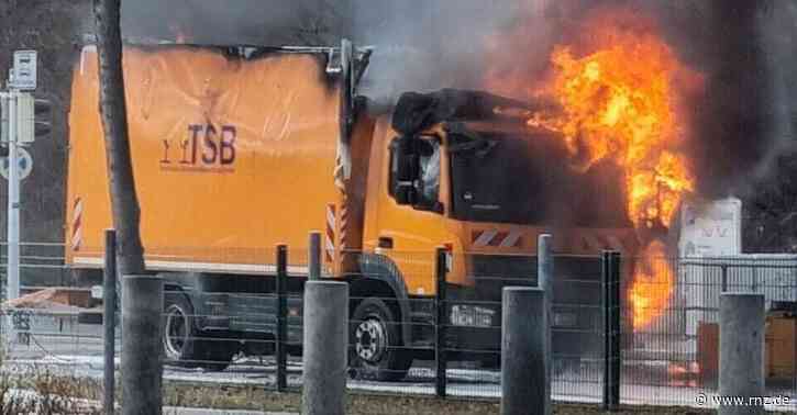 Mannheim:  Brennender Lkw sorgt für Explosionsgefahr (Update/Fotogalerie)