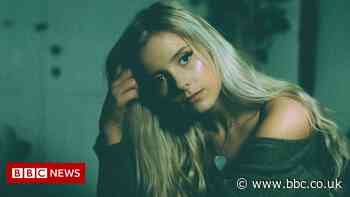 'Without TikTok, I'd still be a wedding singer'