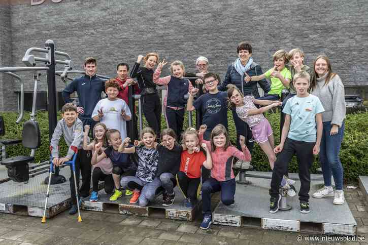 Ardooie daagt inwoners uit om elke week 22.000 kilometer af te leggen: “Alles telt, zolang de auto maar aan de kant blijft staan”