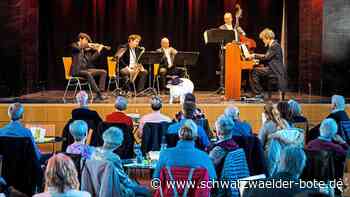 Alte Seminarturnhalle Nagold: Mit Salonmusik zurück in die  Normalität