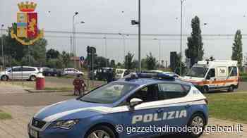 Modena, ruba un’auto davanti all’ingresso del Pronto Soccorso e si dà alla fuga: intercettato ed arrestato - La Gazzetta di Modena