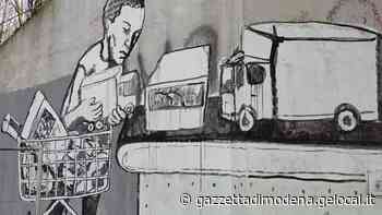 Modena, Sacca, grandi murales contro il polo Conad - La Gazzetta di Modena