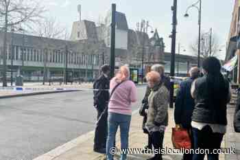 Reported bomb threat at Broadway Shopping Centre Bexleyheath