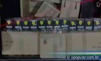 Polícia apreende 6,5 mil vidros de perfumes falsificados, em Trindade - O Popular