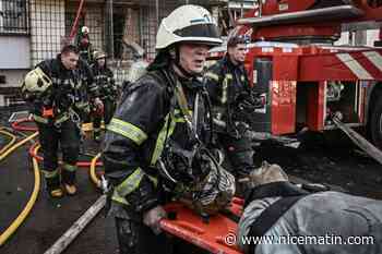 Guerre en Ukraine: dans les décombres des immeubles bombardés à Kiev, les habitants implorent de "fermer le ciel"