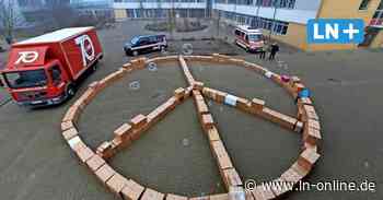 Immanuel-Kant-Schule Reinfeld packte 140 Kartons für die Ukraine - Lübecker Nachrichten