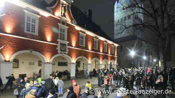 „Spaziergänger“ narren in Soest die Polizei und bedrohen die Presse - soester-anzeiger.de