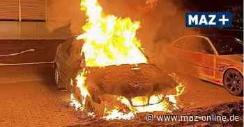 BMW in Rathenow-Ost durch Feuer komplett zerstört - Märkische Allgemeine Zeitung