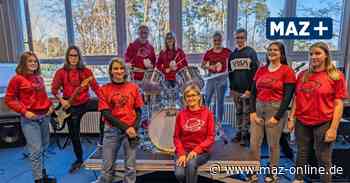 Rathenow Schülerband Saturn der Rathenower Bürgelschule gibt den Ton an - Märkische Allgemeine Zeitung