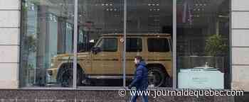 Ukraine: l'UE prive la Russie de ses berlines de luxe, champagne et bijoux pour frapper les élites