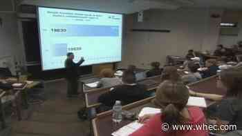 Pause on federal student loan payments to expire May 1