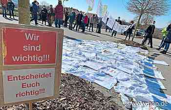 Medizin-Personal demonstriert vor Gesundheitsamt - Landkreis Passau - Passauer Neue Presse - PNP.de