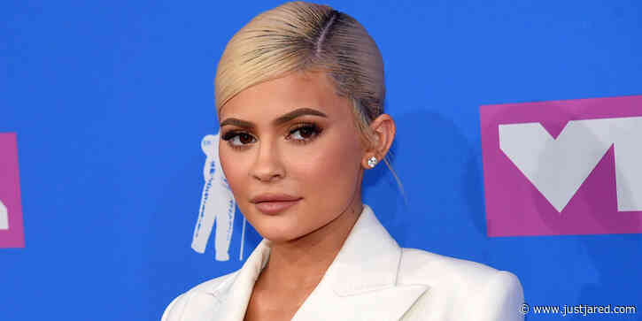 Kylie Jenner Opens Up About Postpartum Struggles In Honest Instagram Story