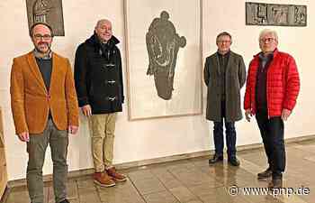Konrad Schmid stellt Passionsbilder in Kirche St. Michael aus - Passauer Neue Presse - PNP.de
