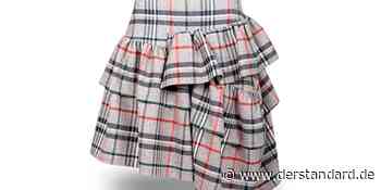 Üppiger Rock, zehenfreie Schlapfen - Mode & Kosmetik - DER STANDARD