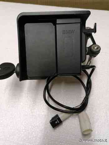 Vendo Supporto Navigatore BMW R1200R-RS - R1250R- RS dal BMW a Ispra (codice 8732402) - Moto.it