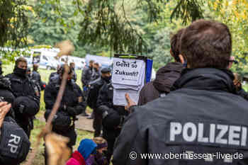 Angeklagte A49-Aktivistin rechnet mit Polizei und Justiz ab - Oberhessen-live