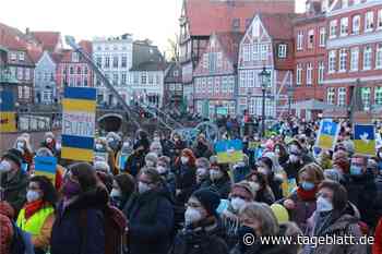Hunderte marschieren in Stade gegen Krieg und für Frauenrechte - TAGEBLATT: Nachrichten aus Stade, Buxtehude und der Region - Tageblatt-online