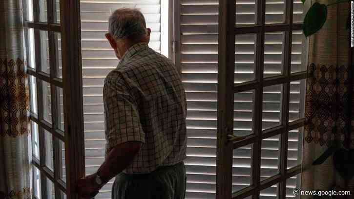 Most people don't know these possible signs of early Alzheimer's - CNN