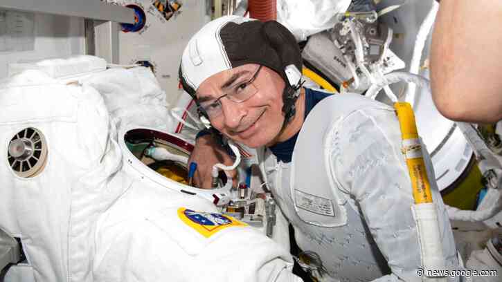 NASA astronaut breaks record for longest US spaceflight - Fox News