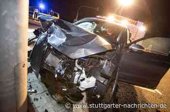 Kreuzungscrash bei Schwieberdingen - Frau nach Unfall schwer verletzt - Stuttgarter Nachrichten