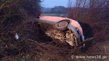 Wolfsburg: Polo-Fahrerin baut schweren Unfall – SIE sind sofort zur Stelle - News38