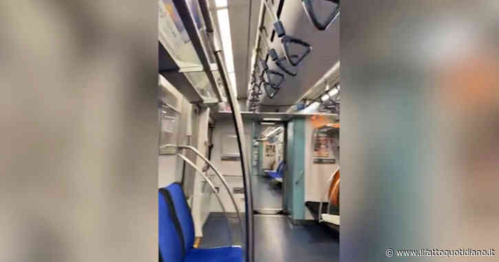 Giappone, le oscillazioni sulla metro e in strada: gli effetti del terremoto vicino a Fukushima – Video