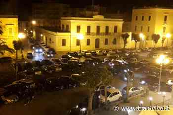 Aumentano attività commerciali e traffico. Scarseggiano i parcheggi: corso Cavour sempre più intasato - TraniViva